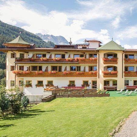 Alpenhotel Tirolerhof Герлос Екстериор снимка
