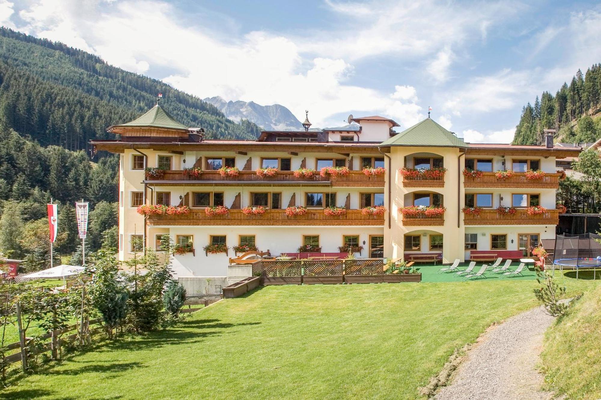 Alpenhotel Tirolerhof Герлос Екстериор снимка
