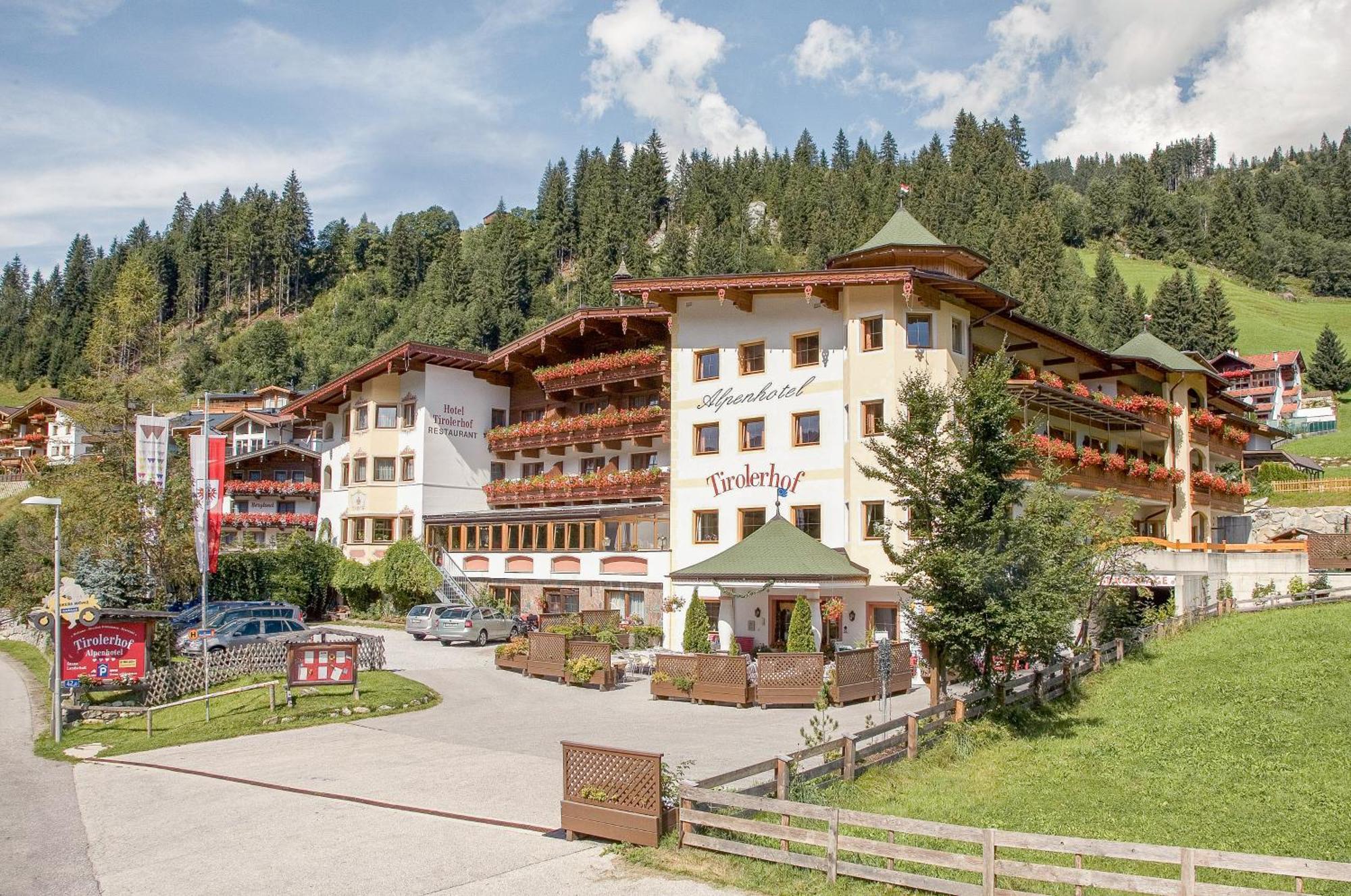 Alpenhotel Tirolerhof Герлос Екстериор снимка