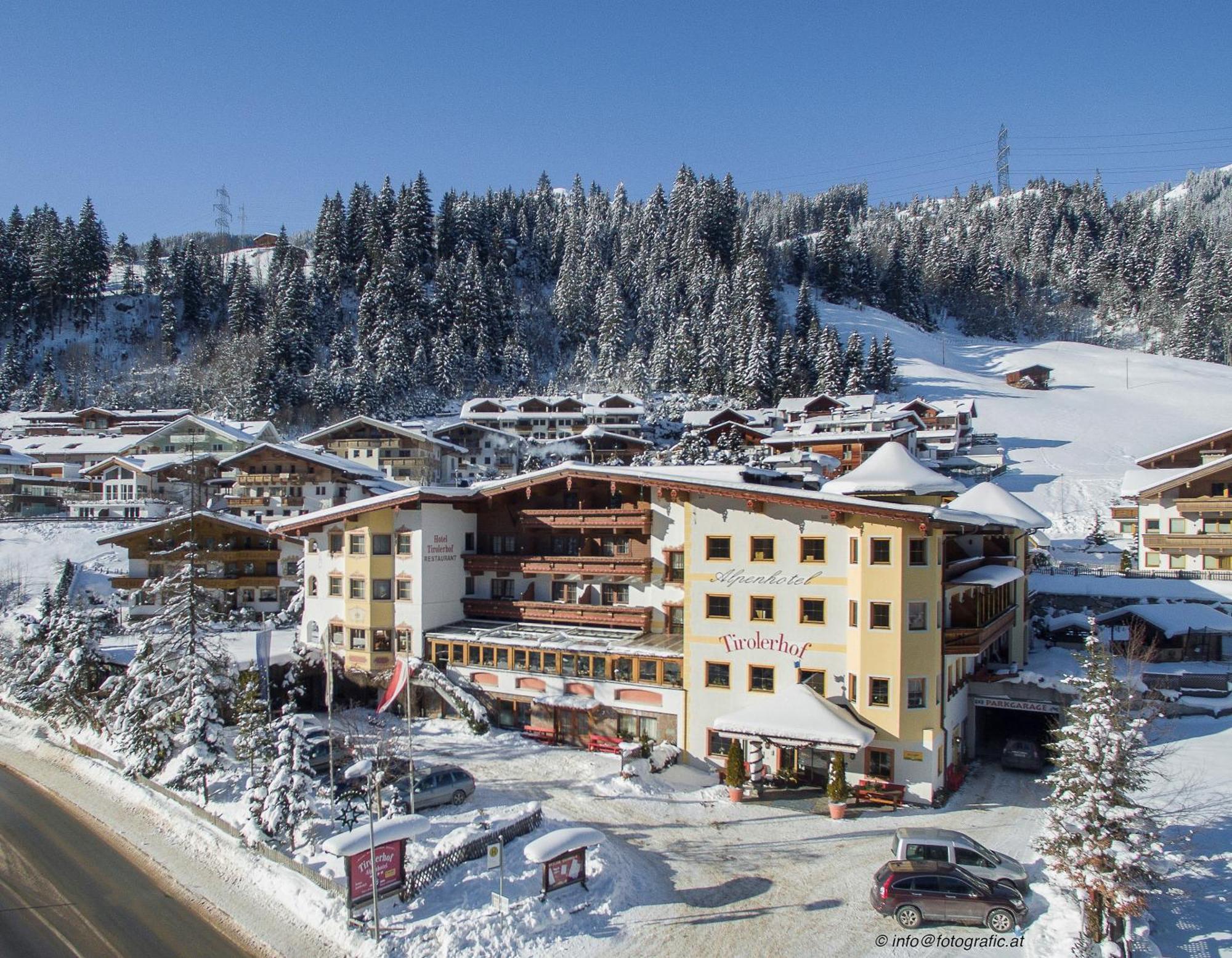 Alpenhotel Tirolerhof Герлос Екстериор снимка